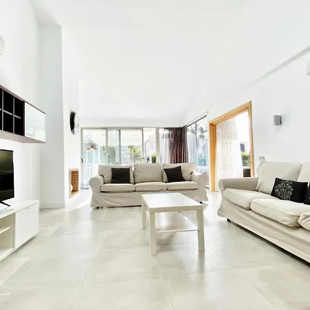 Isabella Spacious Modern With Sea Views וילה *