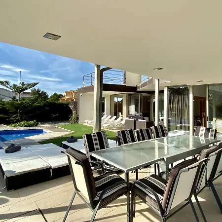 Isabella Spacious Modern With Sea Views וילה ל'אמטיה דה מר